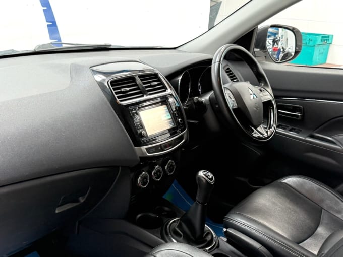 2025 Mitsubishi Asx