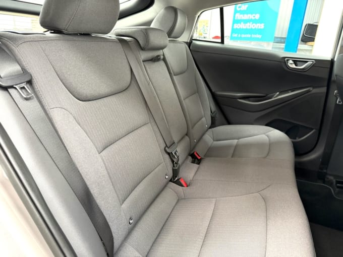 2025 Hyundai Ioniq