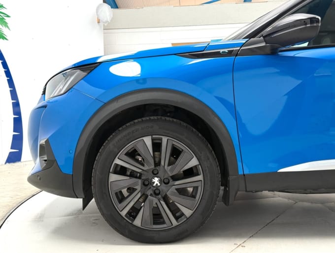 2025 Peugeot E-2008