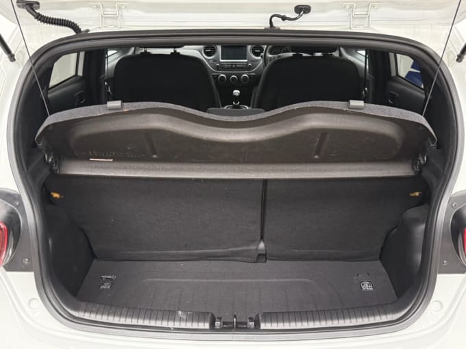 2025 Hyundai I10