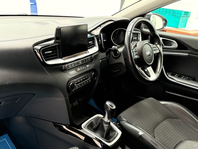 2025 Kia Ceed