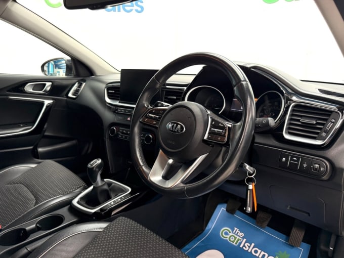 2025 Kia Ceed