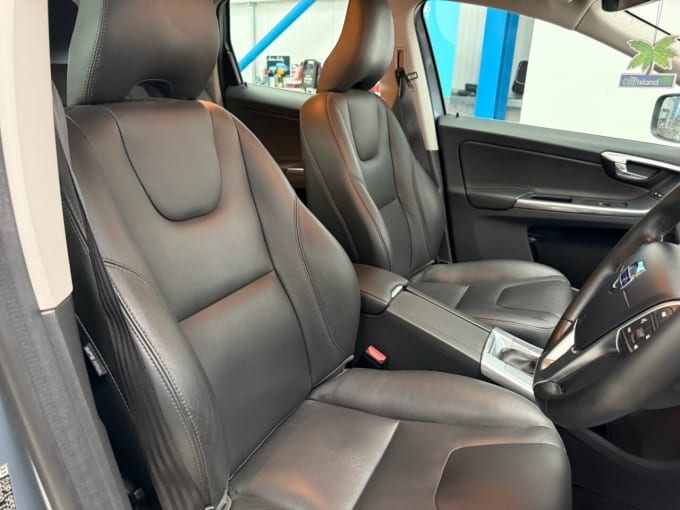 2025 Volvo Xc60