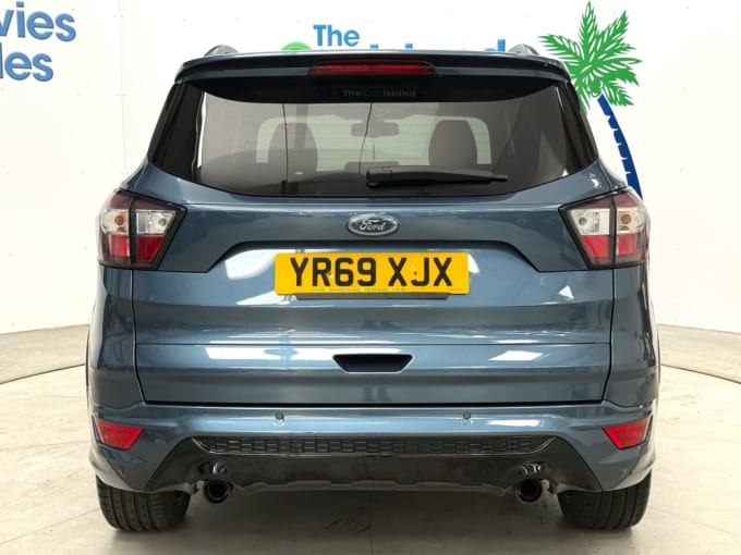 2025 Ford Kuga