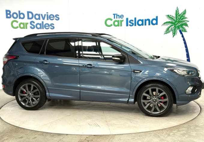 2025 Ford Kuga