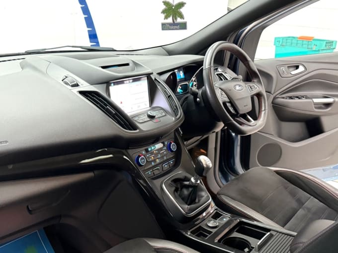 2025 Ford Kuga