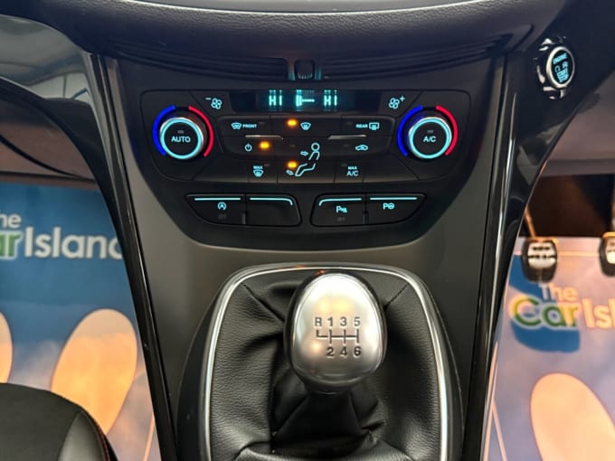2025 Ford Kuga