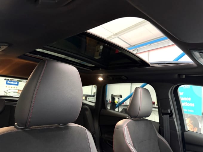 2025 Ford Kuga