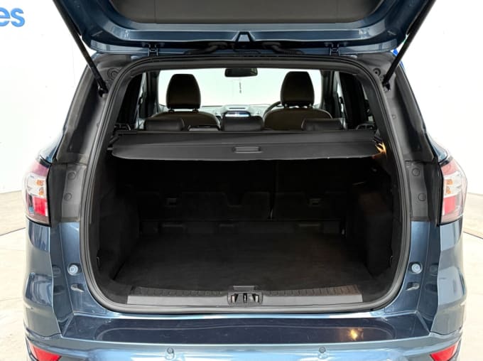2025 Ford Kuga