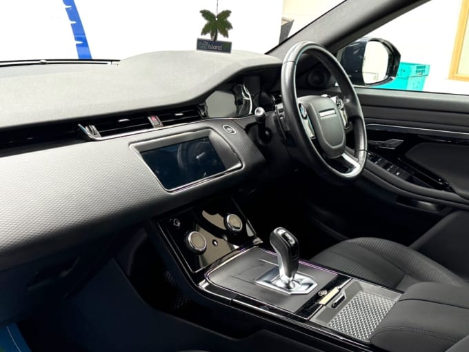 2025 Land Rover Range Rover Evoque