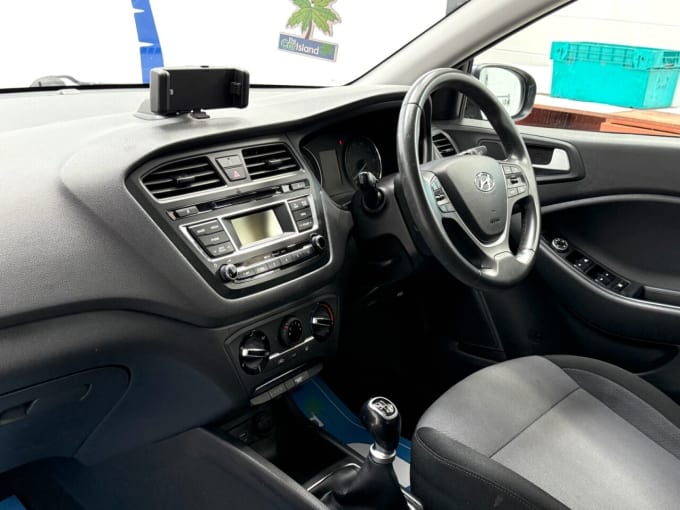 2025 Hyundai I20