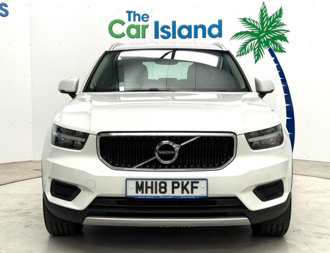 2025 Volvo Xc40