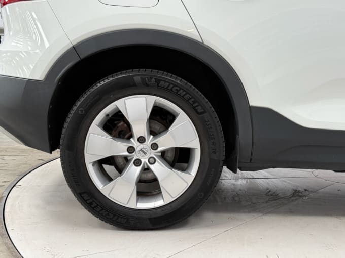 2025 Volvo Xc40