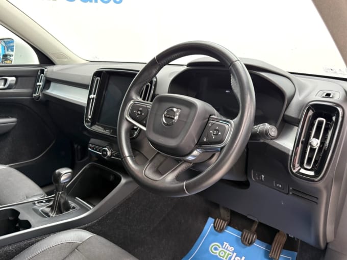 2025 Volvo Xc40
