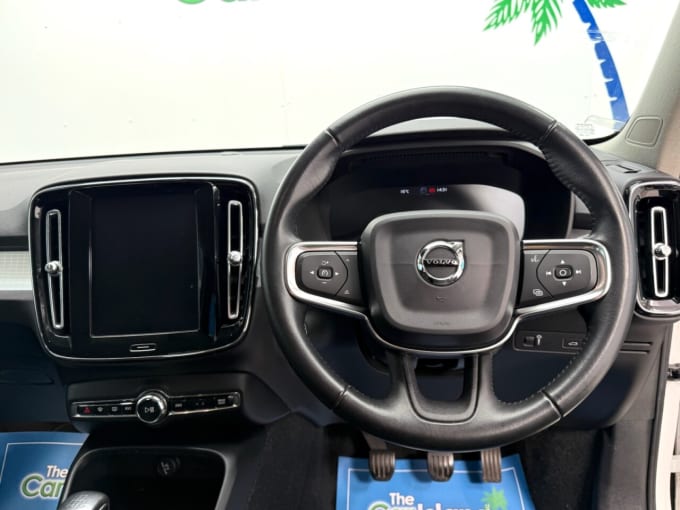 2025 Volvo Xc40