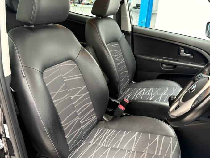 2025 Kia Venga