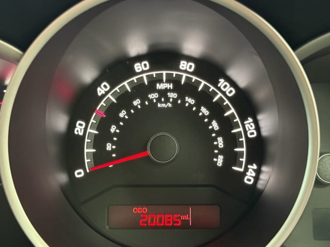 2025 Kia Venga