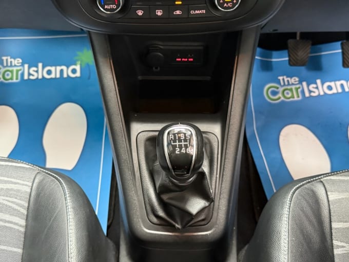 2025 Kia Venga