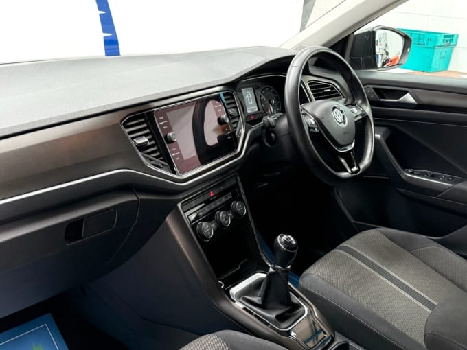 2025 Volkswagen T-roc