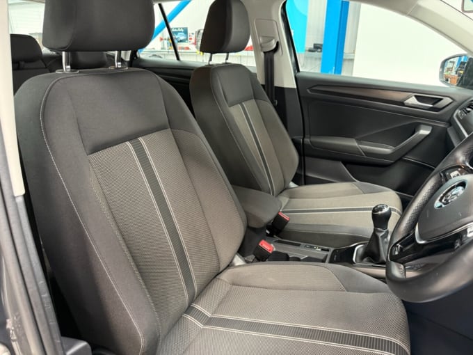 2025 Volkswagen T-roc