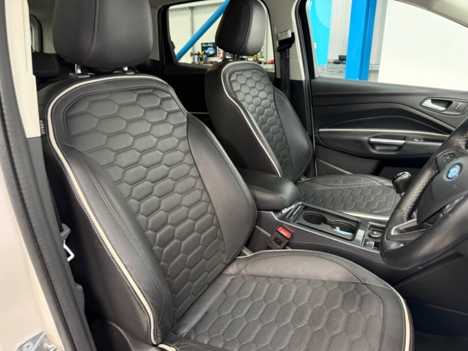 2025 Ford Kuga