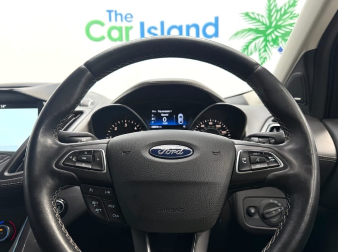 2025 Ford Kuga