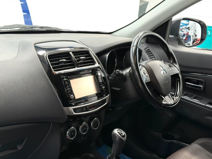 2025 Mitsubishi Asx
