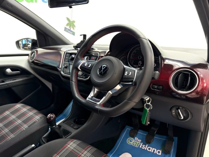 2025 Volkswagen Up!