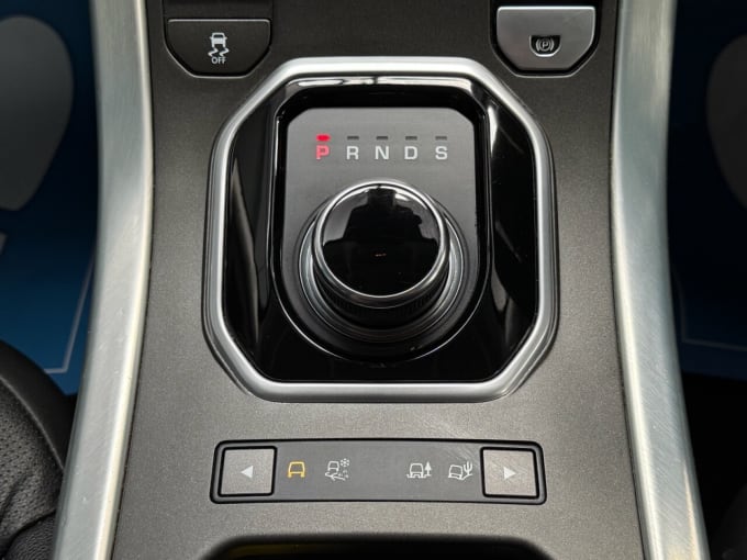 2025 Land Rover Range Rover Evoque