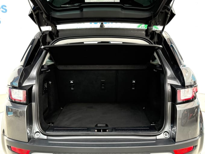 2025 Land Rover Range Rover Evoque