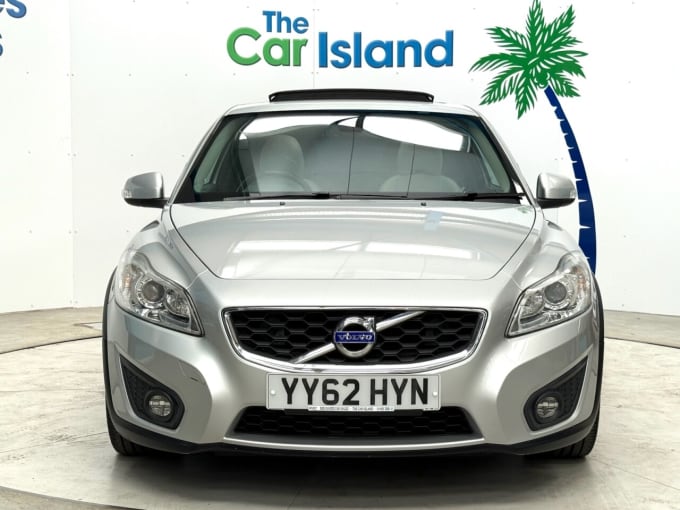 2025 Volvo C30