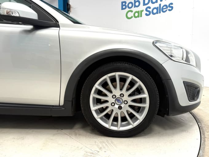 2025 Volvo C30