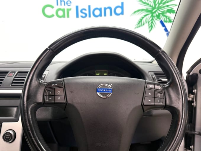 2025 Volvo C30