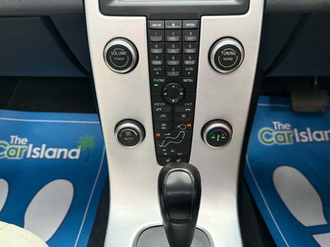 2025 Volvo C30