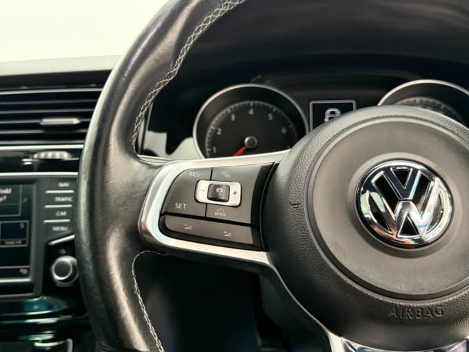 2025 Volkswagen Golf