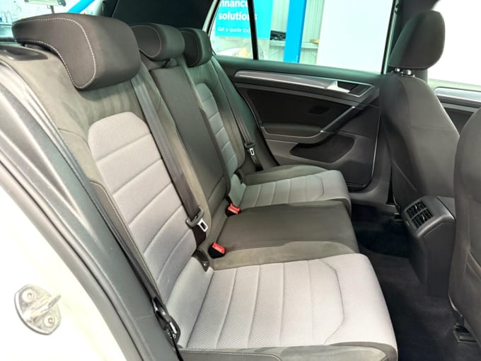 2025 Volkswagen Golf