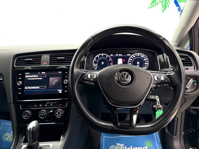 2025 Volkswagen Golf