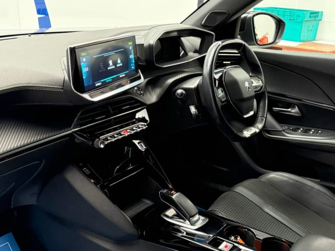 2025 Peugeot E-2008