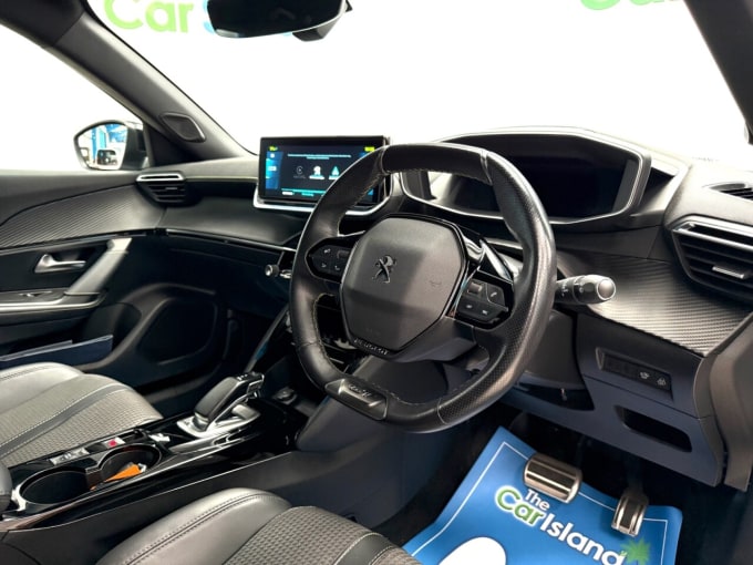 2025 Peugeot E-2008