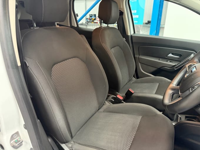 2025 Dacia Duster