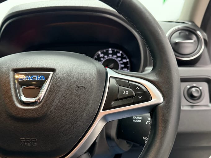 2025 Dacia Duster