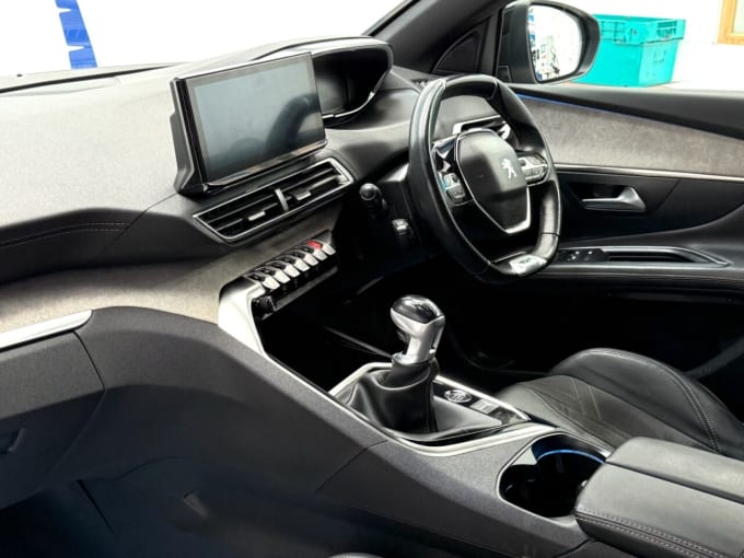 2025 Peugeot 3008