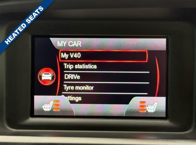 2025 Volvo V40