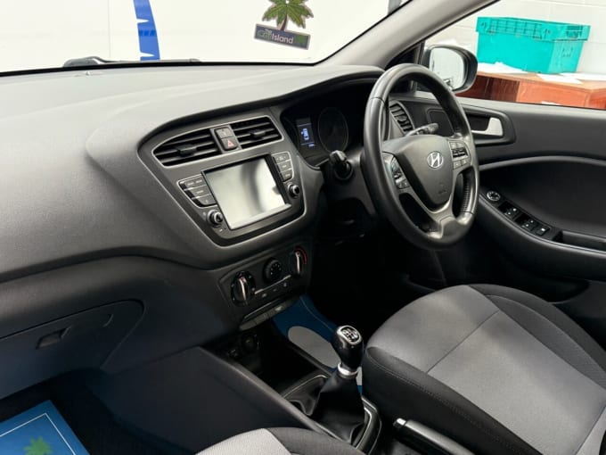 2025 Hyundai I20