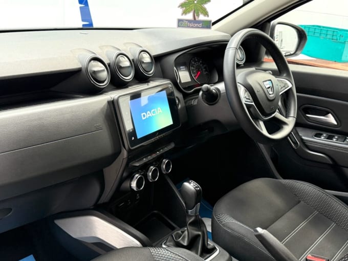 2025 Dacia Duster