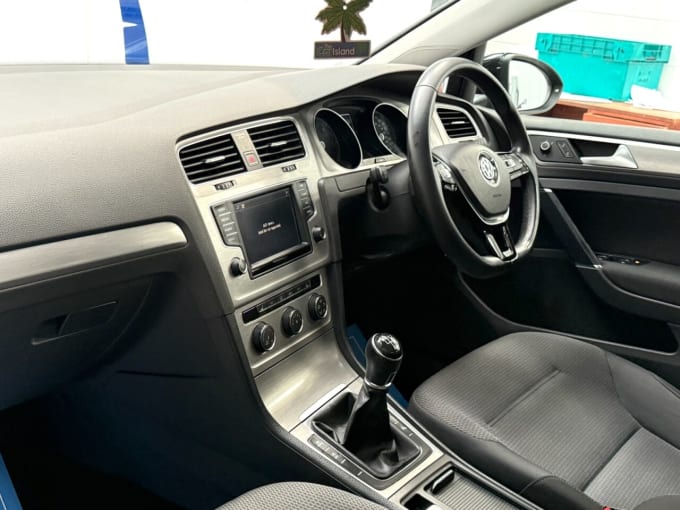 2016 Volkswagen Golf