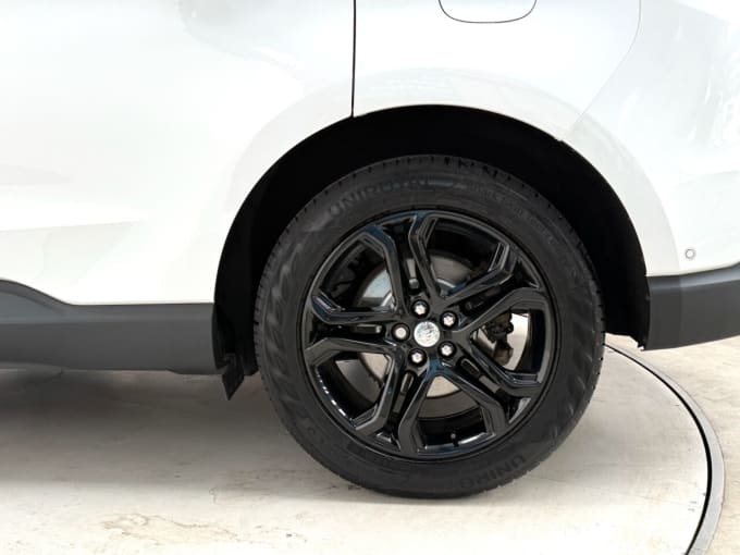2025 Ford Edge