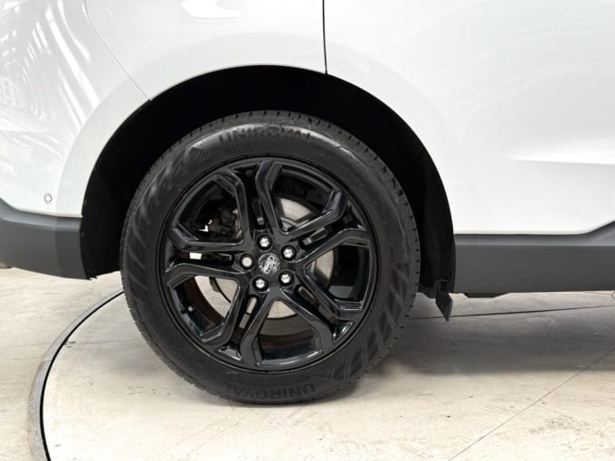 2025 Ford Edge
