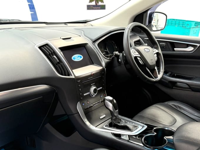 2025 Ford Edge