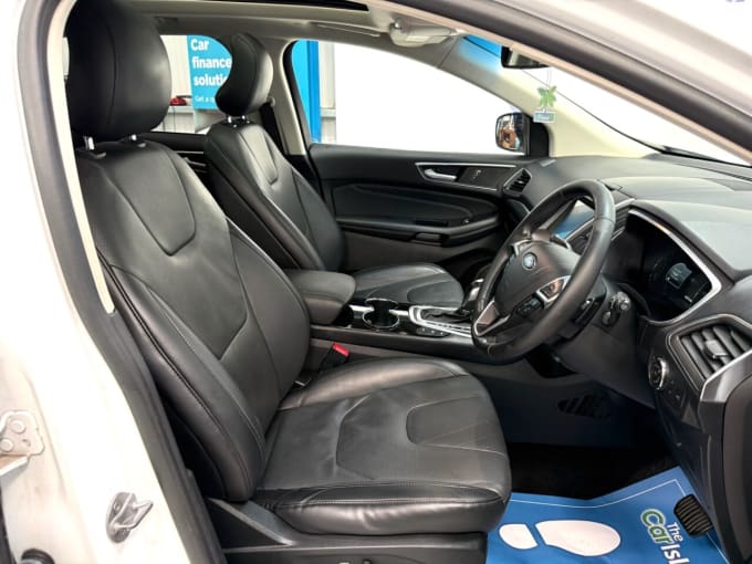 2025 Ford Edge